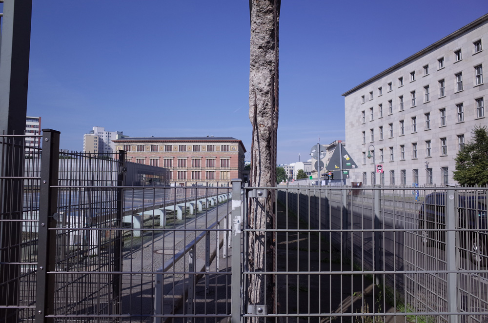 Berlin Deviding Wall